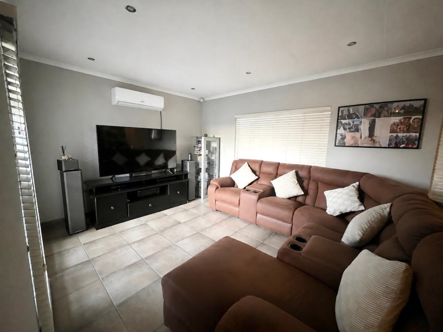 3 Bedroom Property for Sale in Waterkloof North West